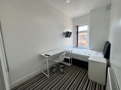 2 Bedrooms  available Main Photo