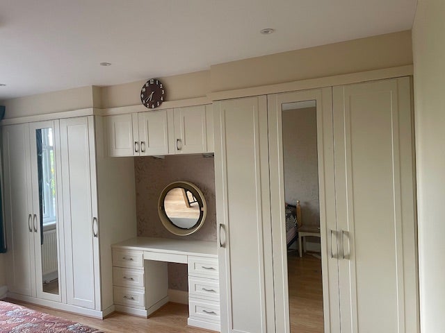 'DOUBLE En-Suite room with double bed to rent Main Photo