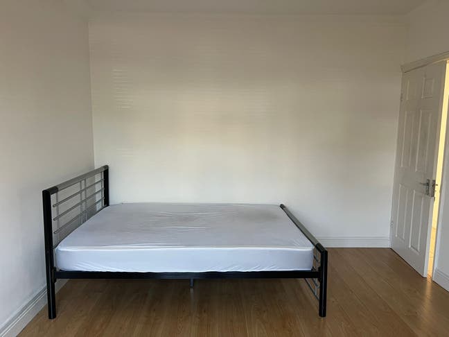 Double Room for Rent – Marlborough Road, RM7 8AP Main Photo