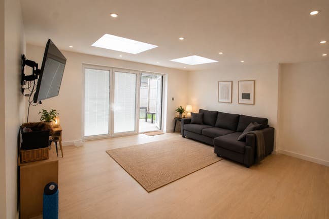 🌿 Double Rooms | Beautiful Shared Garden | SE16 Main Photo