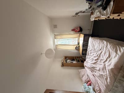 Sunny flat in Fulham Main Photo