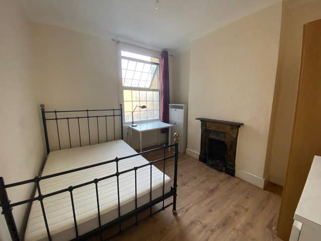 Cozy double room in Clapham North/Stockwell!  Main Photo