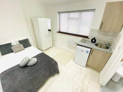 ✨ 🛏️ Ensuite Room to Let in - Streatham Main Photo