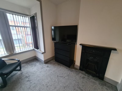 Beautiful shared house near Bournville train st Main Photo