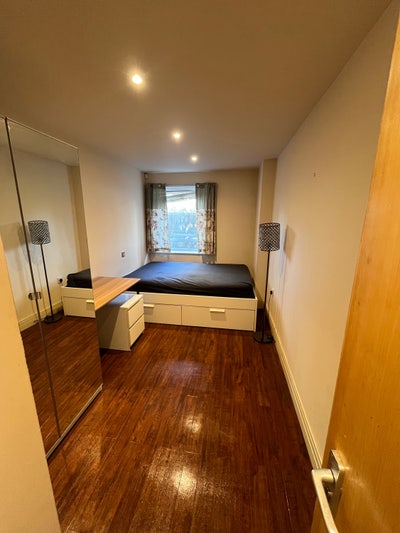 Amazing Deal Spacious Double Room  Main Photo