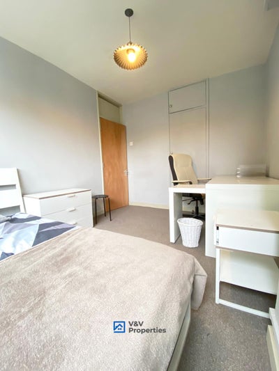 Great Deal in Zone 1-All Girls Flat🌸🌳 Main Photo