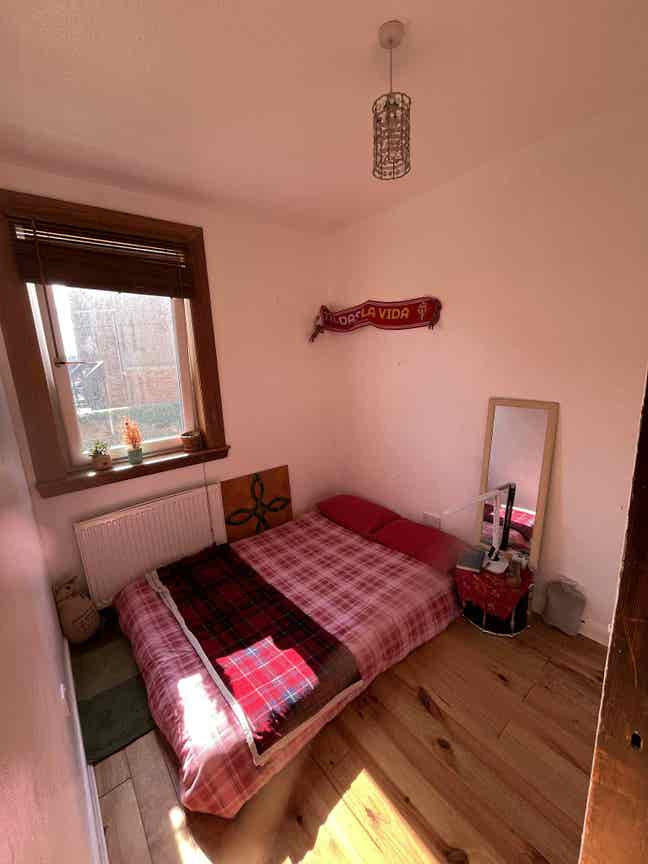 Summer let in Leith Main Photo