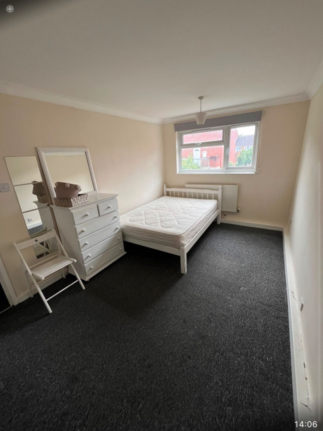 Super Large Double Room Available from 5th June  Main Photo