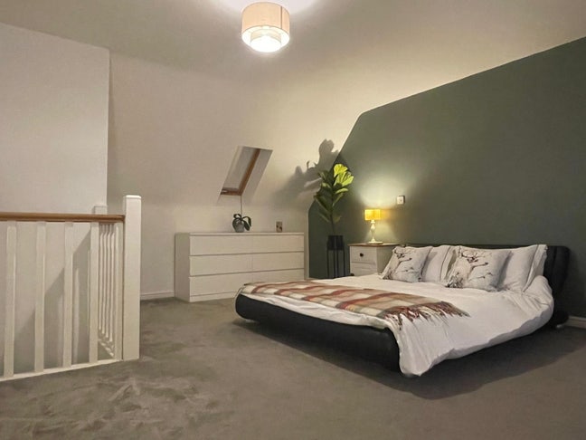 Luxurious penthouse suite in Cranfield  Main Photo