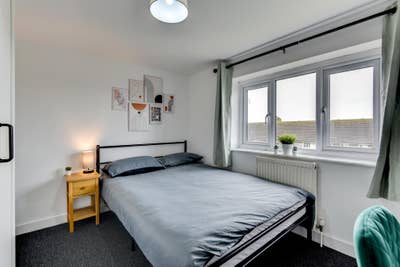🏠 Modern, Fully Furnished Rooms – Bills All In!  Main Photo