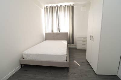 🚨High Demand Area! Stunning Rooms in Whitechapel! Main Photo