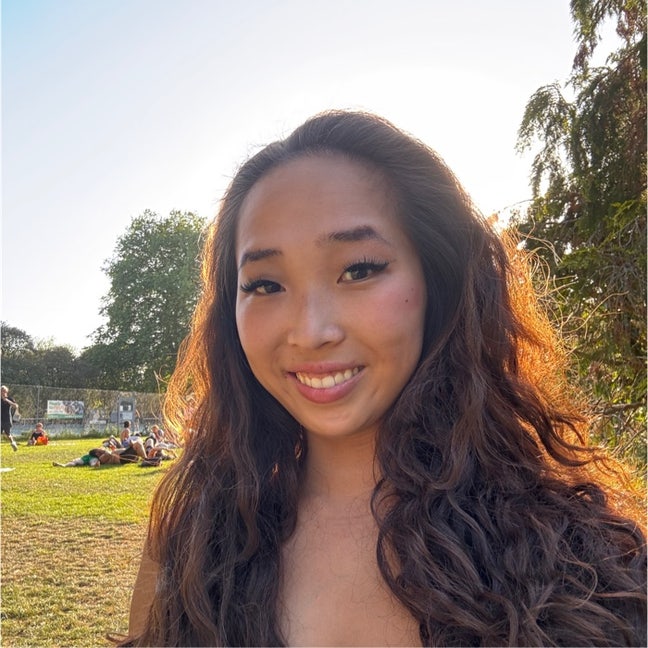 young professional looking for room/buddy up Main Photo