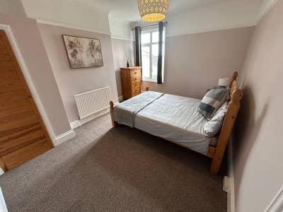 All Bills Inc | Double Room | PL4 | Avail Now Main Photo
