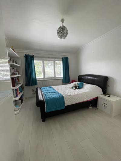 Fully Furnished Double Room Is Available  Main Photo