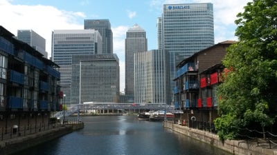 Canary Wharf - Water Front Studio Main Photo