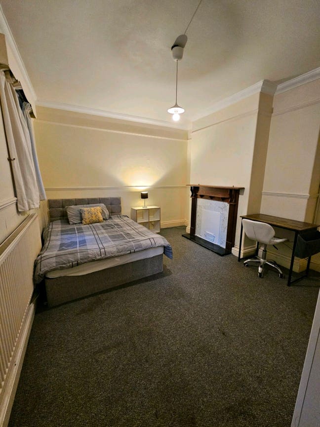 🟣 Large room in Earlsfield, all bills included Main Photo
