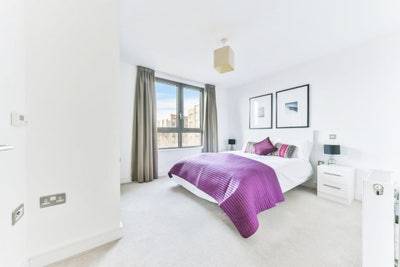 Bright En Suite Room in Modern Flat / Canada Water Main Photo