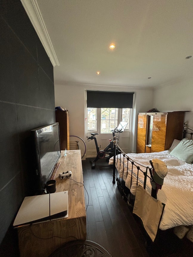Room to Rent in Chelsea Main Photo