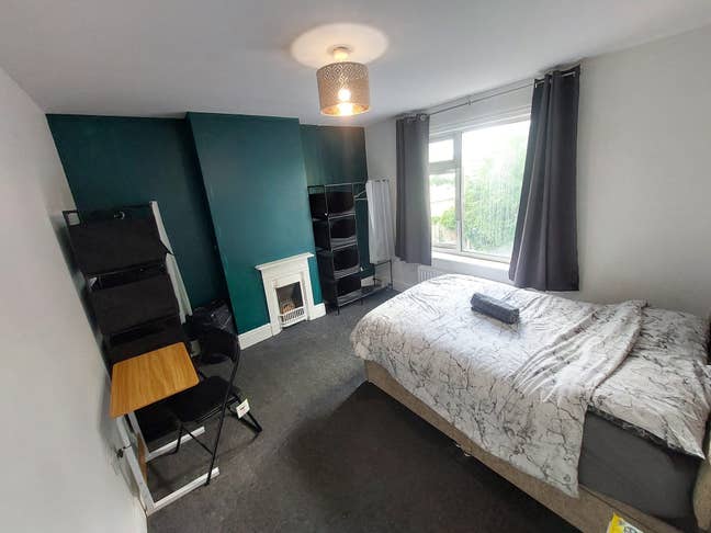 Last Double Room | 10 Mins to Uhcw/Citycentre Main Photo