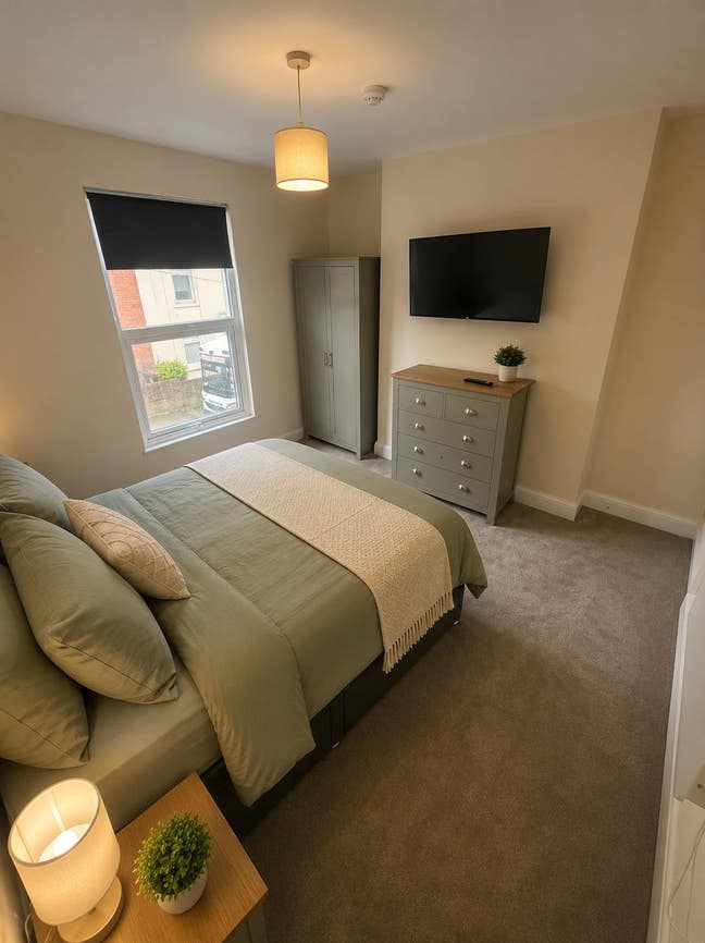 Luxury Double Room in Newly Refurbished HMO Main Photo