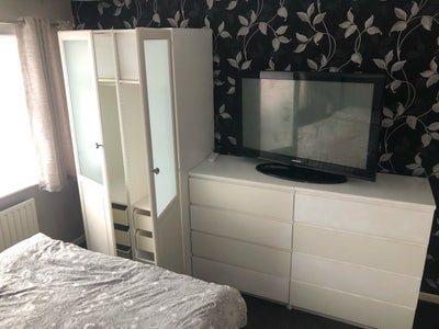 Bills, Furniture, bedding and Smart TV inc (KIDDY) Main Photo