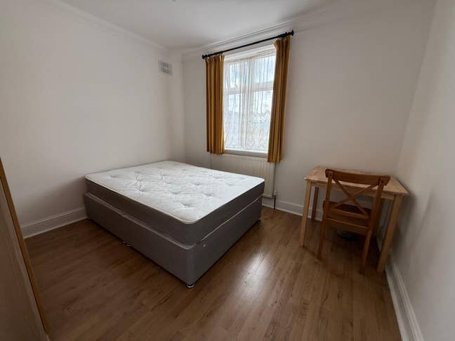 Double Room/No Deposit/All Bills Included Main Photo