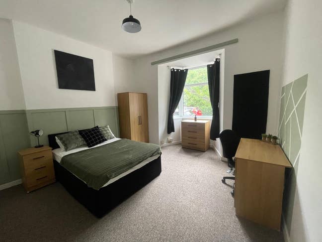 Large Room - Short Walk to City Centre Main Photo