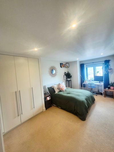 Huge Ensuite Dbl Room in the Heart of Putney  Main Photo
