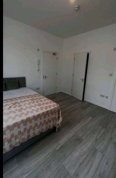 ✨🏡 Studio Flat to Let in- Willesden Junction Main Photo