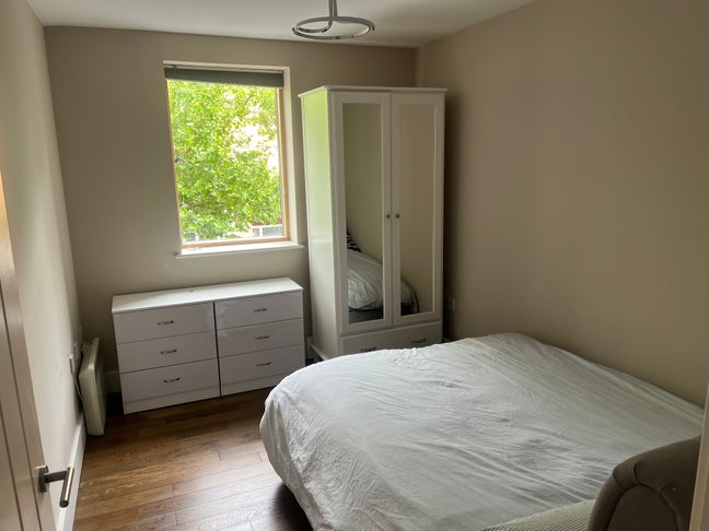 Double room available in High Wycombe  Main Photo