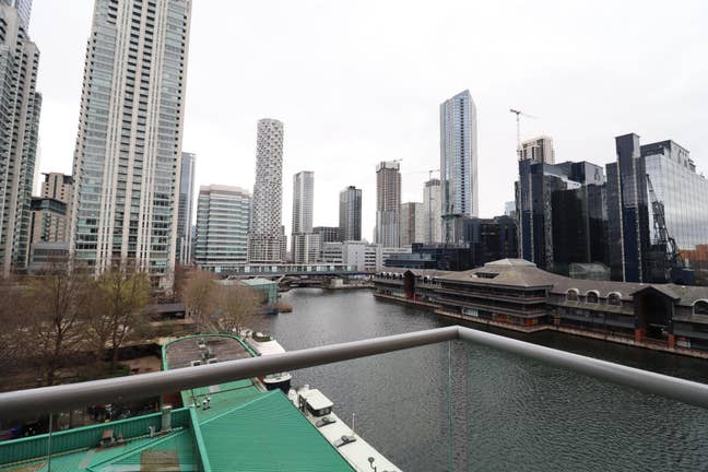 2 Room Available - Modern Building in Canary Wharf Main Photo