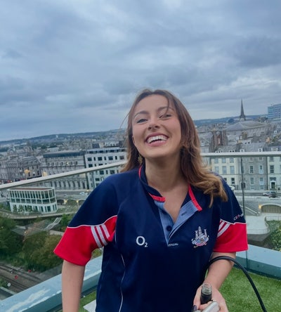 IRISH FEMALE PROFESSIONAL LOOKING FOR FLAT SH... Main Photo