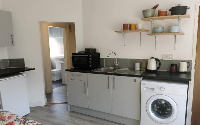 Ground floor studio room - Fulford Main Photo