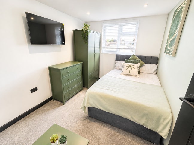 Stunning En Suite Rooms -All bills included Main Photo