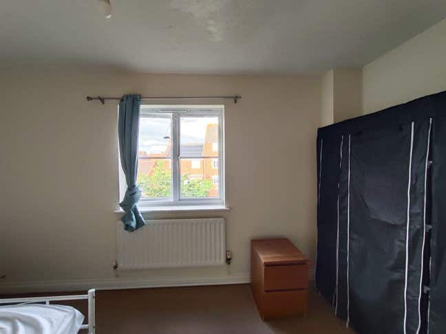 Double Room Available  Main Photo