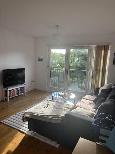 Large 1 bed flat to rent  Main Photo
