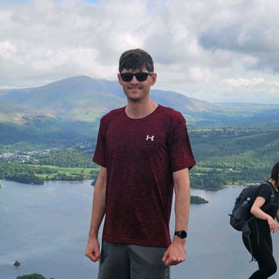 Professional looking for room in Oxford Main Photo