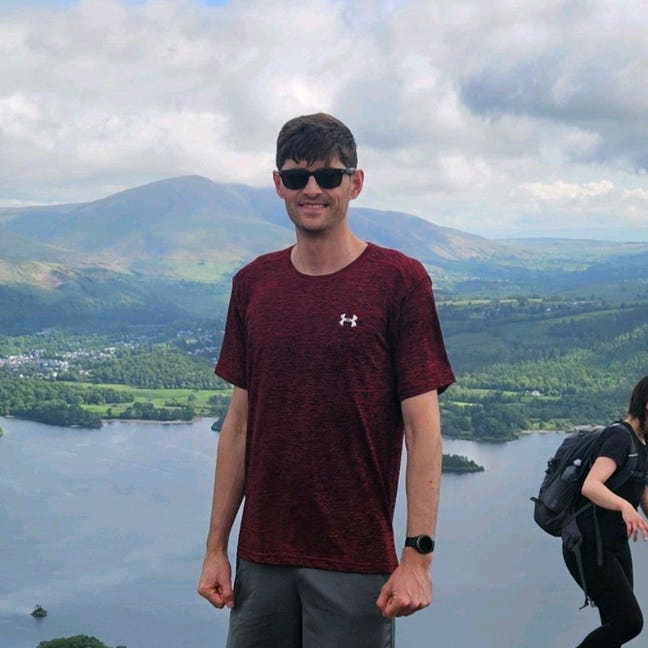 Professional looking for room in Oxford Main Photo
