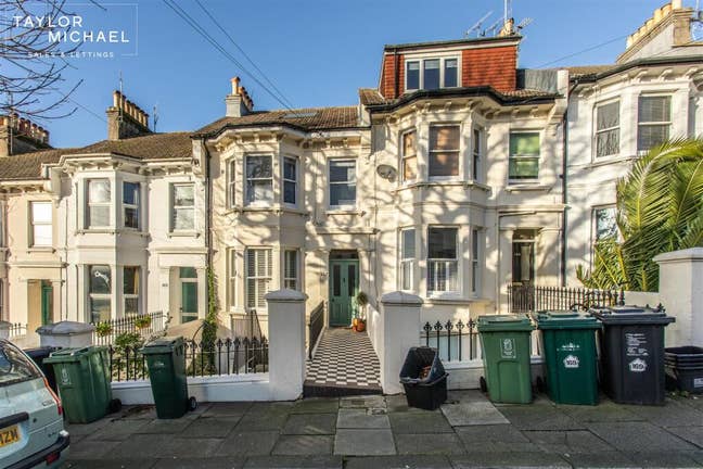 1 Bedroom in Gorgeous Shared Flat Main Photo