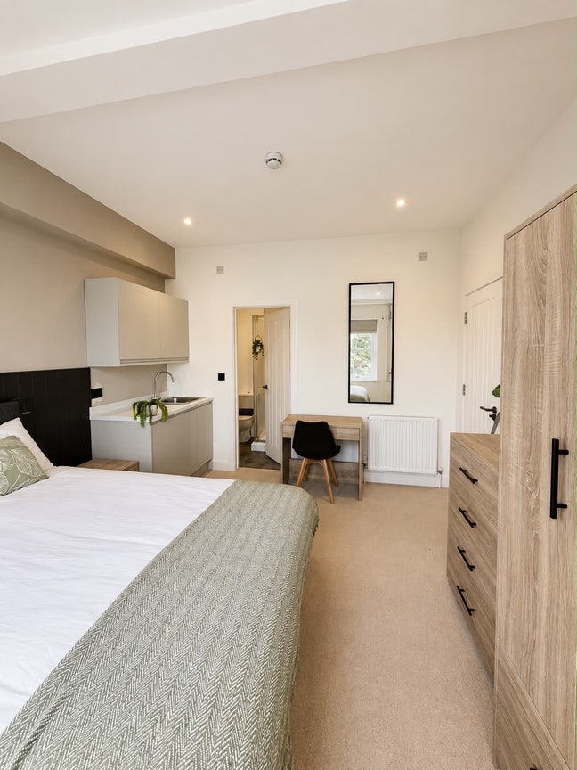Stylish En-Suite & Kitchenette Rooms Available🌿 Main Photo