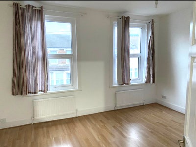 Flat for Rent -Upton Park (very close to station ) Main Photo