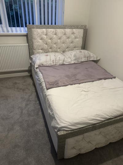 3 bed house clean-refurbished.  Main Photo