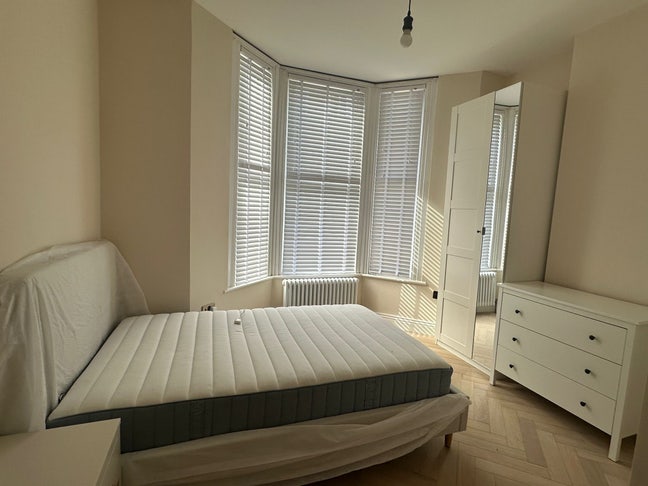 En-suite double room  Main Photo