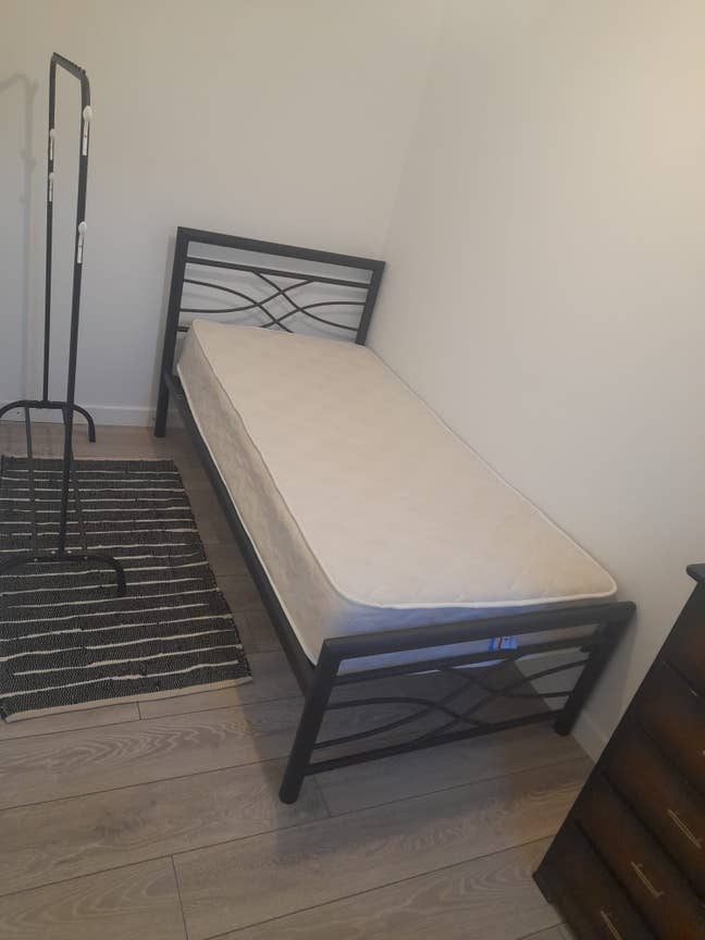 Room for rent Main Photo