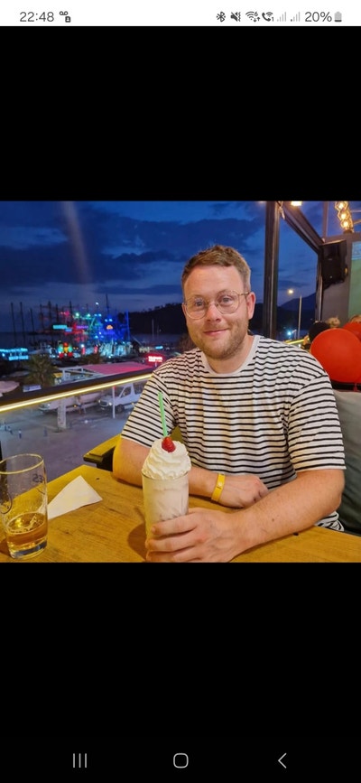 One night per week for professional 35 yr old male Main Photo