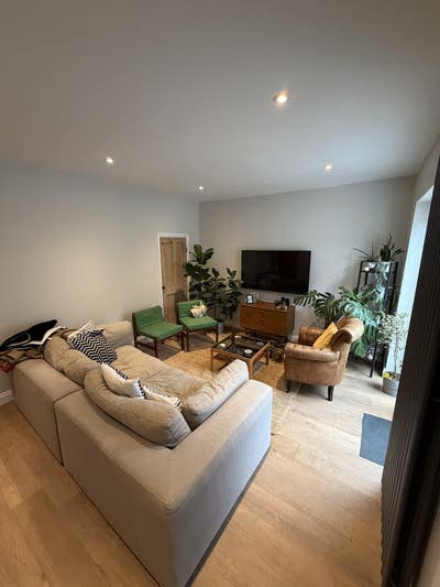Redfield furnished double in renovated house Main Photo
