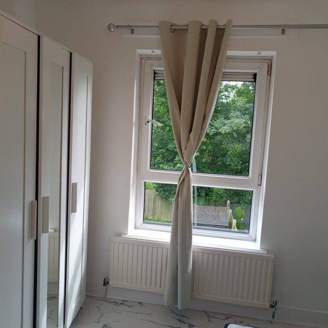 Double bedroom-All bills included!  Main Photo