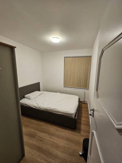 Spacious Box Room for Rent Near Hillingdon Hosp. Main Photo