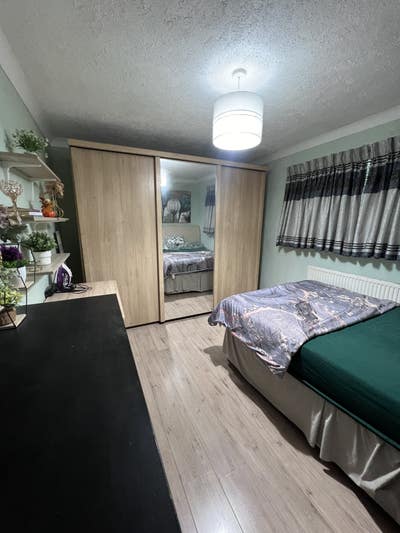 Room to let near Princess Alexandra Hospital Main Photo