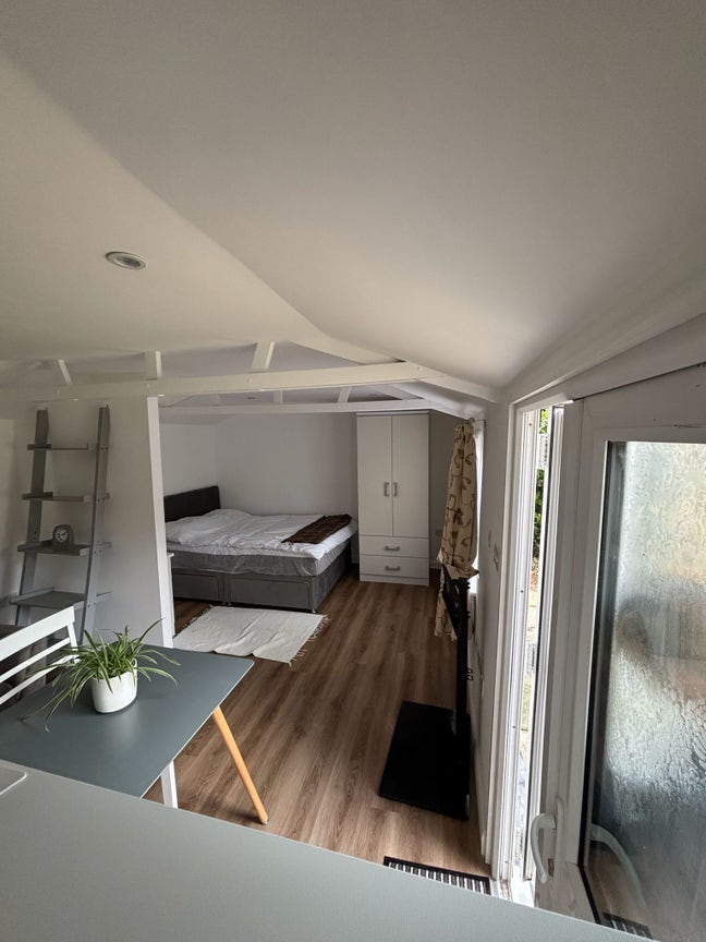 Studio flat Main Photo